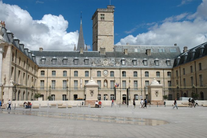 Palais des ducs et des États de Bourgogne - 1